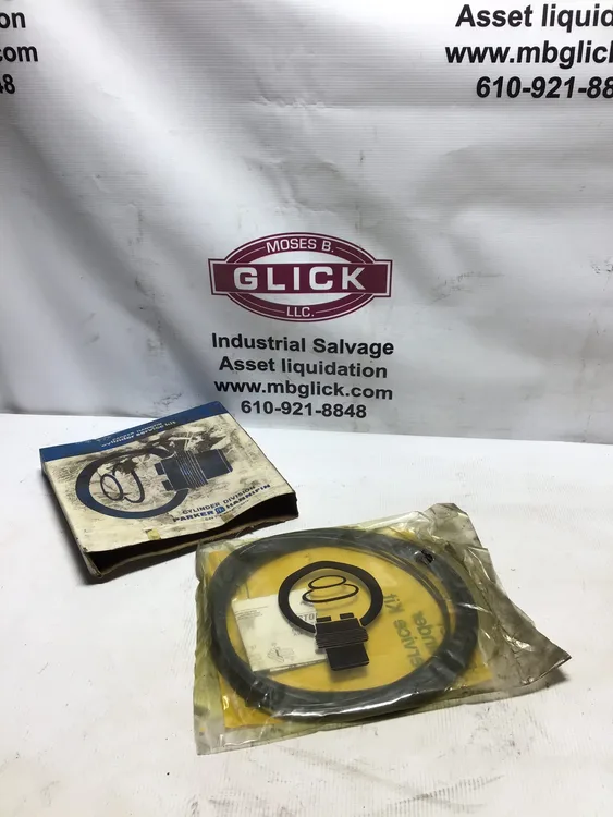 Used PARKER HANNIFIN _UNKNOWN_ Valves/Fittings | Moses B Glick #995980