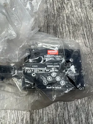 DANFOSS VICKERS DG17V4-012C-10 Other Valves & Manifolds | ESS Industrial Equipment Sales (3)