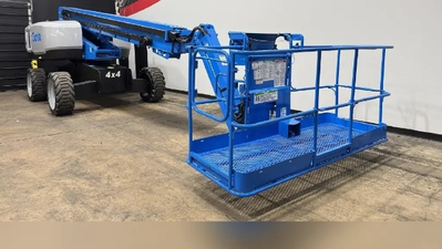 USED 2017 Genie S-65