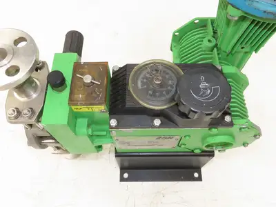 Pulsafeeder Pulsar 25H Hydraulic Diaphragm Metering Pump 2.4 GPH 1/2" Flanged