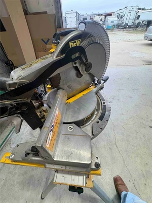 Used DEWALT DW715 Miter Saws Texas US | MachineryMax #1244500
