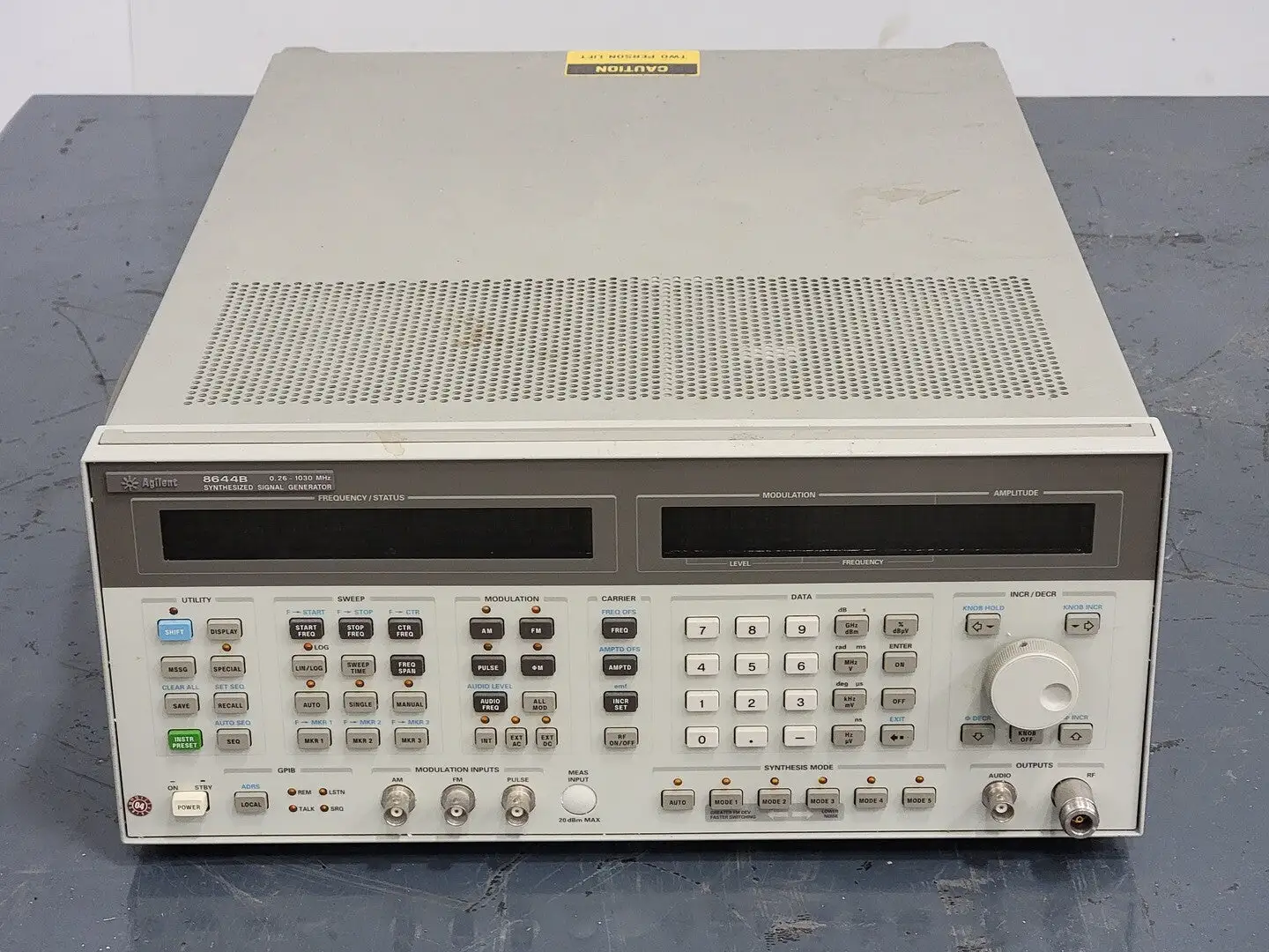 USED AGILENT 8644B