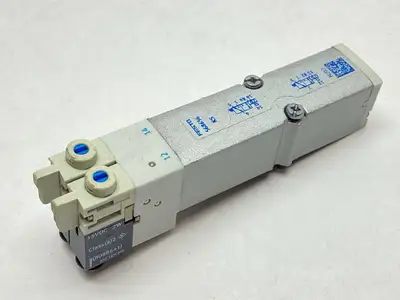 USED FESTO PNEUMATIC SOLENOID VALVE 568656