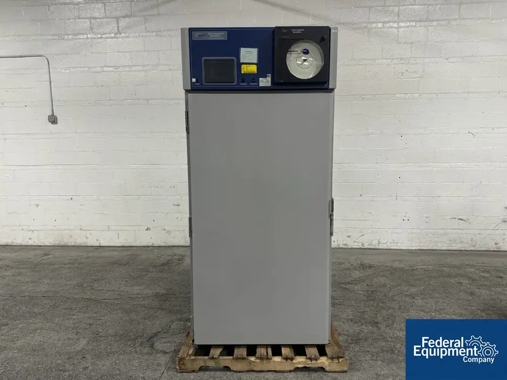 USED Environmental Specialties 33.8 Cu Ft Environmental Specialties Environmental Chamber, Model ES2000 CS