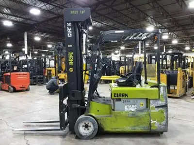 USED 2020 CLARK TMX25