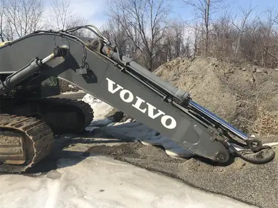 Used 2011 VOLVO EC700CL Crawler Excavators | Abele Tractor #1342879