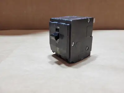 Used SQUARE D QO315 Switchgears British Columbia CA | Lenmark #913644