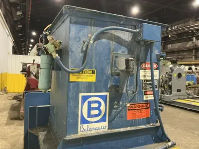 30" X 36" X 72" BALEMASTER CLOSED DOOR HORIZONTAL HYDRAULIC BALER: YOBRO #24585