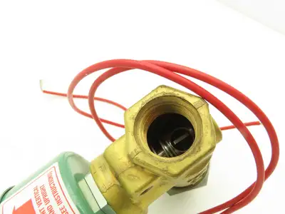 Asco 8266D53V Solenoid Valve 240VAC/60Hz 15.4W 200PSI # 2 And 4 Oil 1/2"NPT