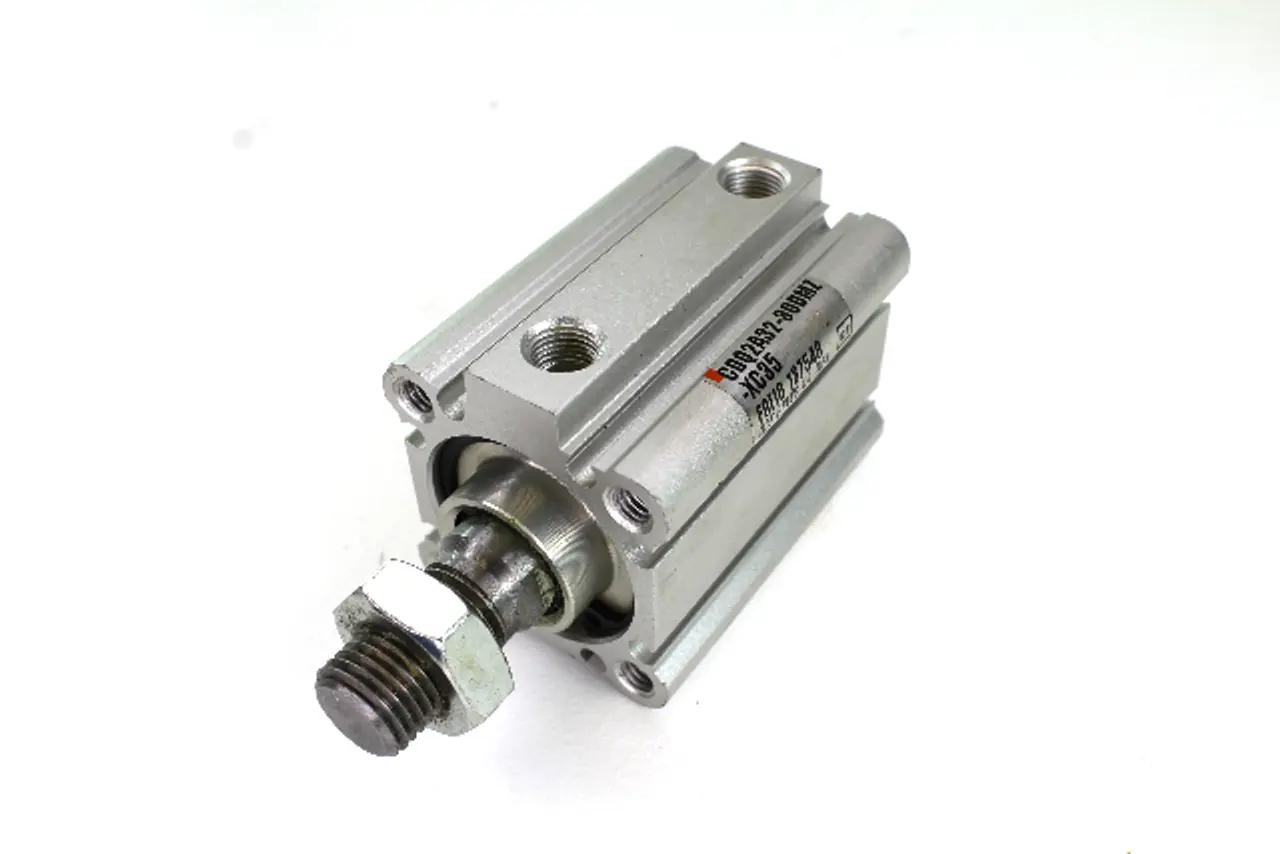 USED SMC CDQ2A32-30DMZ-XC35