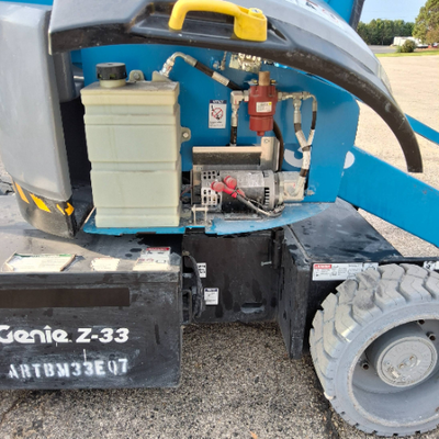 Used 2022 Z-33/18 Genie Articulating Boom Lifts Wisconsin US | Stack Equipment #1418942