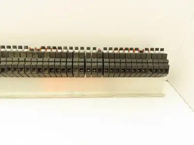 Allen Bradley 1492-GH015 Din Rail 1.5A Circuit Breaker Ser B 250V Lot of 57