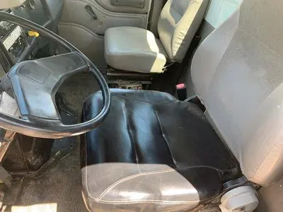 USED 2001 INTERNATIONAL 4900