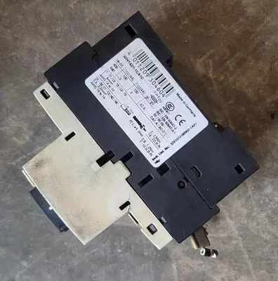 USED SIEMENS 3RV1421-1EA10