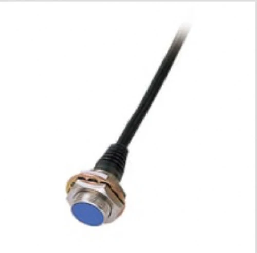Keyence EZ-18M Inductive Proximity Sensors, Main Unit, Shielded Type, M18, NPN [New]