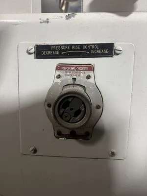 USED 1983 PHI PHI 75R2418S-3HCS-P-YS8-R PRESS