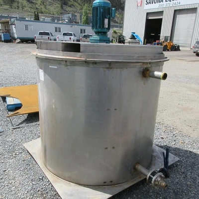 500 Gallon Stainless Steel Tank With 5HP Mixer