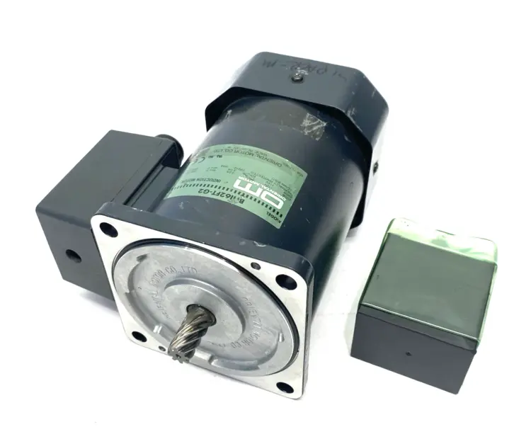 Used Oriental Motor Induction Motor, 400W 1/4HP, Pinion Shaft w/ Capacitor A.C. Motors Michigan US | Maverick Industrial Sales #1395302