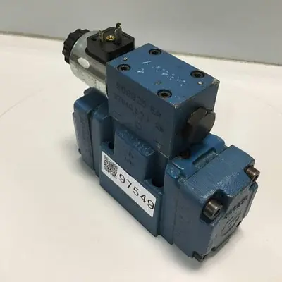 USED MANNESMANN REXROTH 4WEH10P644/6EG