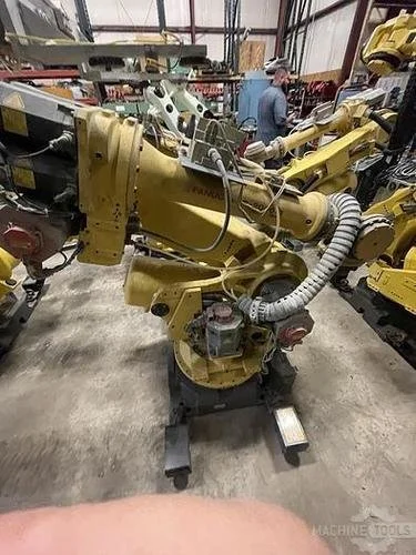 USED 2013 FANUC R-2000IB/165F