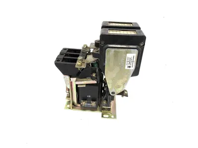 NEW GENERAL ELECTRIC 3C01GXA002XF CONTACTOR 100A 230/250VDC