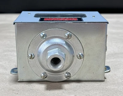 NEW Mercoid Control AP153RG36