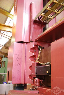 USED 1981 DORRIES. CTE 320