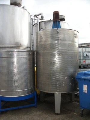 2,500L S/S Enclosed Vertical Mixing Tank 5 kW