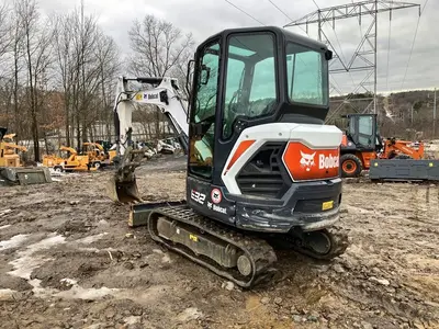 USED 2021 Bobcat E32 R2