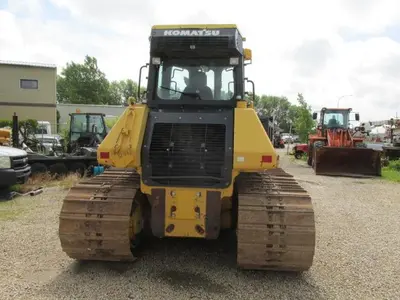 Used 2017 KOMATSU 61PX-24 Crawler Dozers Manitoba CA | Conquest Truck & Auto Sales #1421355