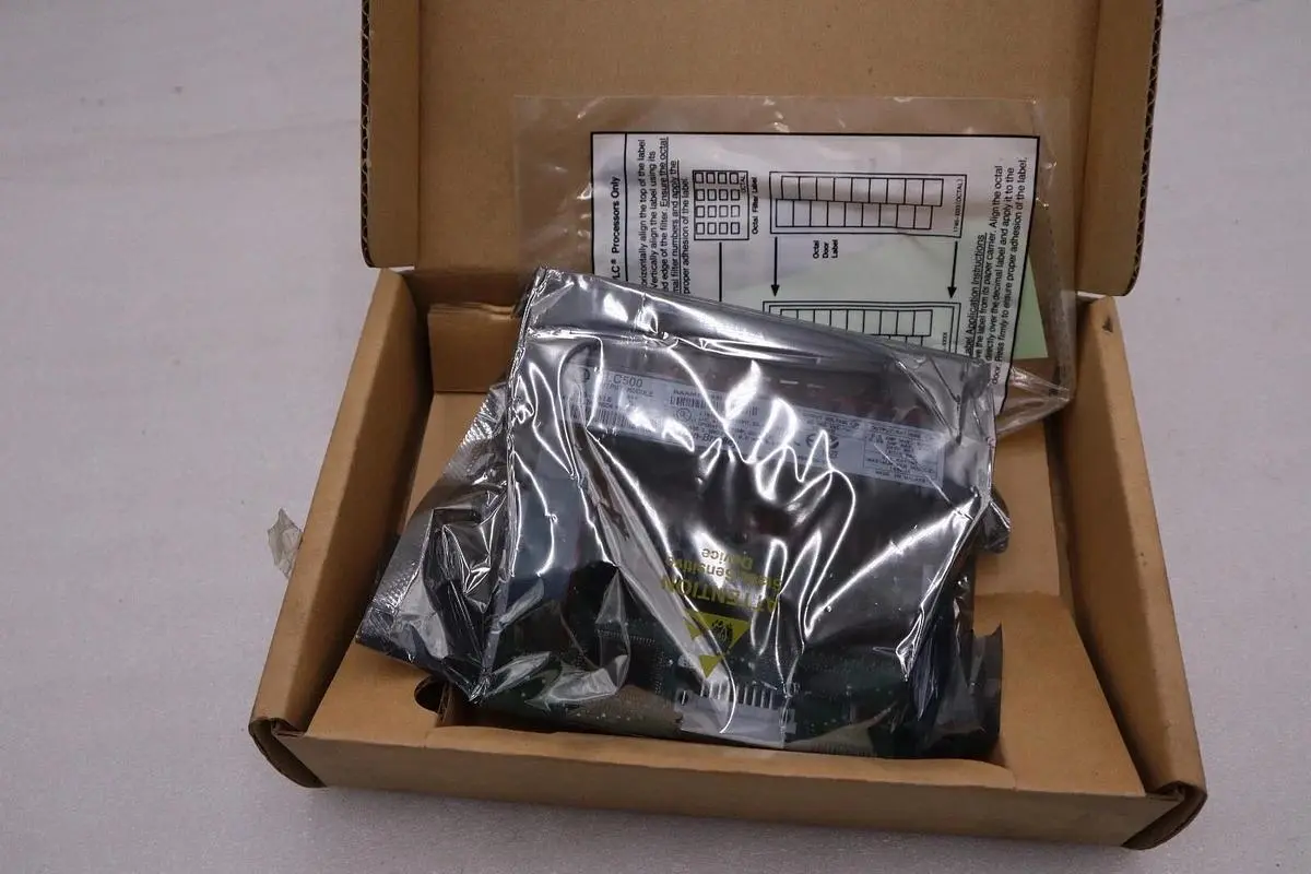 NEW Allen Bradley 1746-OA16 /D SLC 500 16-Channel 120/240VAC Output Module #H454