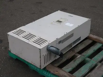 USED HITACHI J300-1100HFU, 3PR-0255C3H