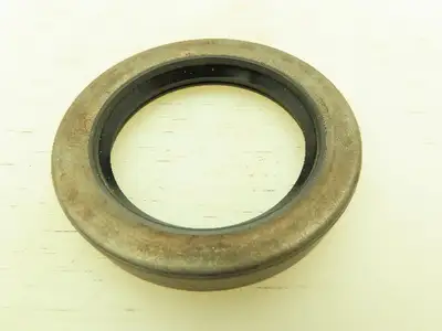 National 450115 Oil Seal 2.125 in Shaft, 2.996 in OD, 0.500 in Width, Lot of 5