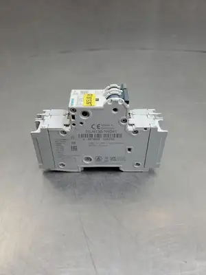 USED Siemens 5SJ4130-7HG41 Circuit Breaker, 230VAC, 1P, 30A w/5ST301.AS