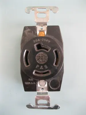 NEW Leviton 7410G