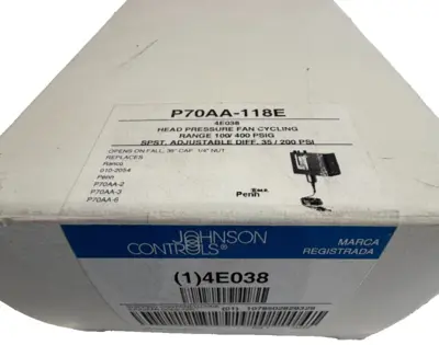 NEW JOHNSON CONTROLS P70AA-118E PRESSUER CONTROLLER P70AA 118E