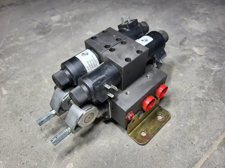 Used MAGNET SCHULTZ _UNKNOWN_ Parts (Hydraulics and Pneumatics) British Columbia CA | Lenmark #264541