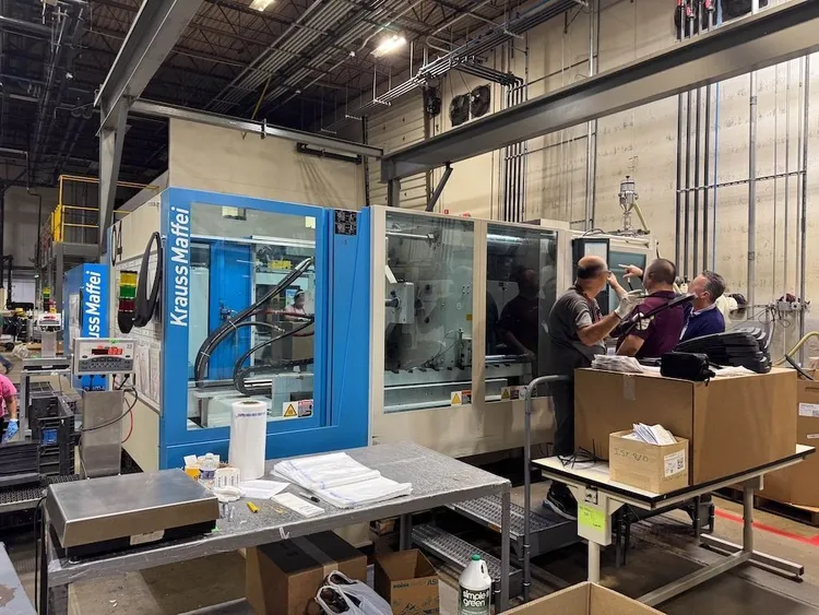 Used KRAUSS-MAFFEI KM 500-4300 CX Injection Molding Machines CA | INJECTION DEPOT #1359156