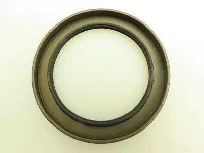 CR 29907 Double Lip Oil Seal 3.00 in Shaft, 4.003 in OD, 0.375 in Width Lot of 4
