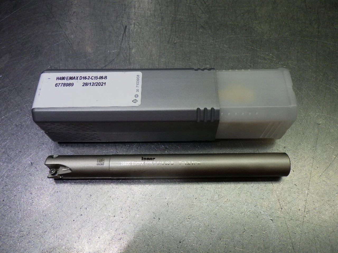 Iscar 10.6-16.1mm 2 Flute Coolant Thru Endmill H490 E90AX D16-2-C15-09-B (LOC3448A)