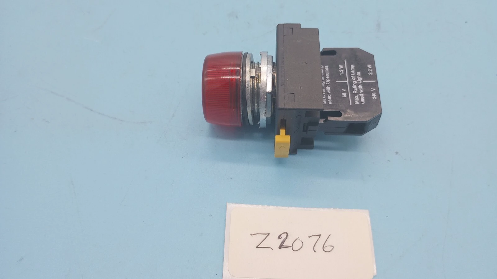 USED Eaton E22D SER B1 ( RED ) LIGHT UNIT