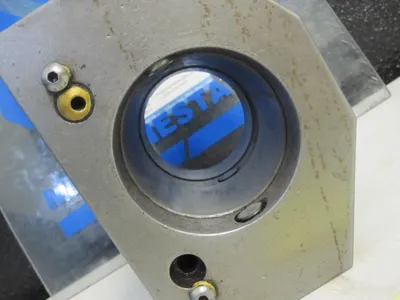 USED HAAS 04-0071