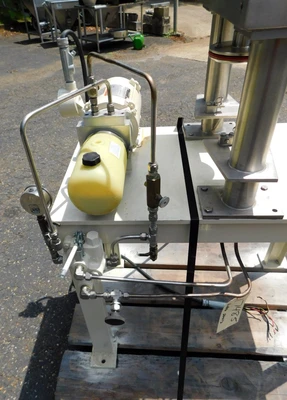 USED ROSS DISCHARGE PRESS DS-1/2