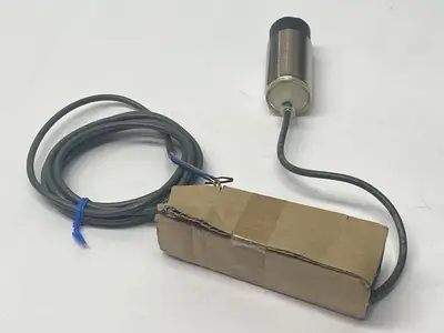 E2B-M30LN30-WZ-C1 | Omron  Inductive Proximity Sensor 2m - New Other