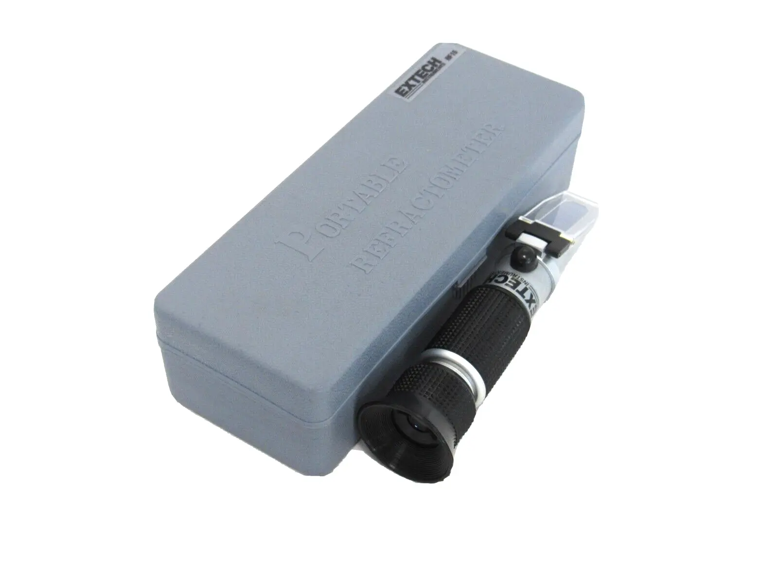NEW EXTECH RF15 PORTABLE REFRACTOMETER 0 TO 32 PERCENT