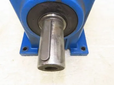 Bonfiglioli C-Series C602 Inline Helical Gearbox 7.5:1 Reducer B3 Foot Mount
