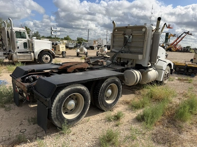 Used 2004 PETERBILT 385 TRUCK TRACTOR Conventional trucks Texas US | Miedema Asset Management Group #1312552