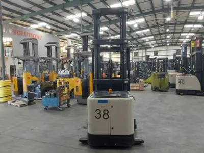 USED 2018 CROWN SP4050-30