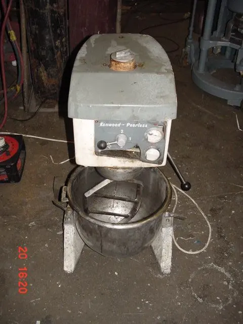 12 L Kenwood Peerless Bowl Mixer Km 120