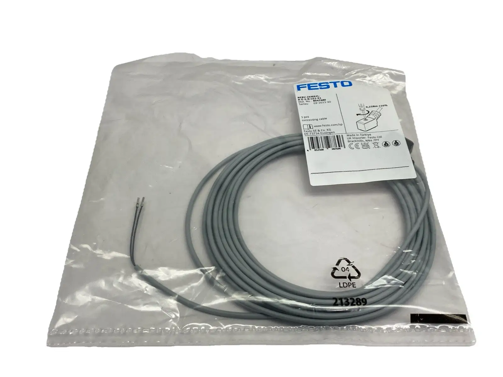 NEBV-Z4WA2L-R-E-5-N-LE2-S1, 8047680 | Festo NEBV-Z4WA2L-R-E-5-N-LE2-S1 Connecting Cable 5m 8047680 - New
